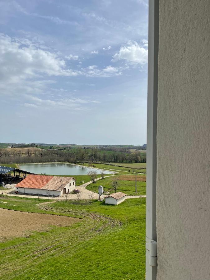 Domaine Des Peyries - Chambres Et Table D'Hotes Saint-Barthelemy-d'Agenais Exterior foto